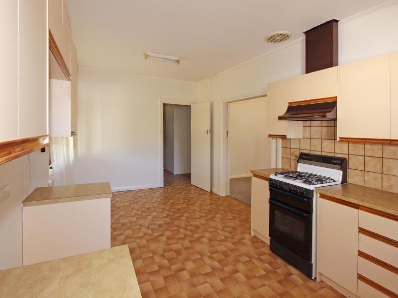 5 Kentwood Road, Morphett Vale SA 5162