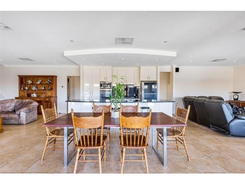 35 Coulter Street, Flagstaff Hill SA 5159