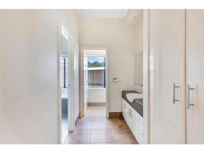 35 Coulter Street, Flagstaff Hill SA 5159