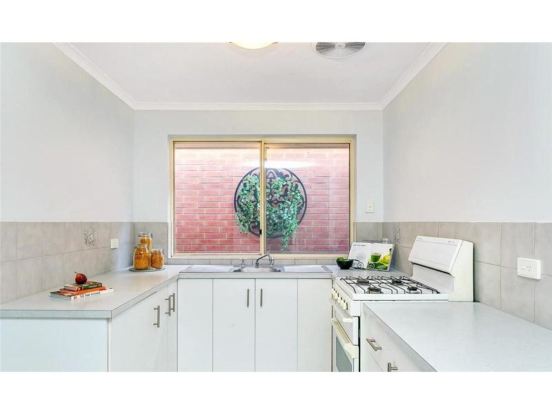 31 Whitestone Crescent, Seaford Rise SA 5169