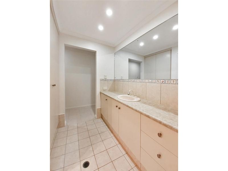 12 Skipper Close, Hallett Cove SA 5158