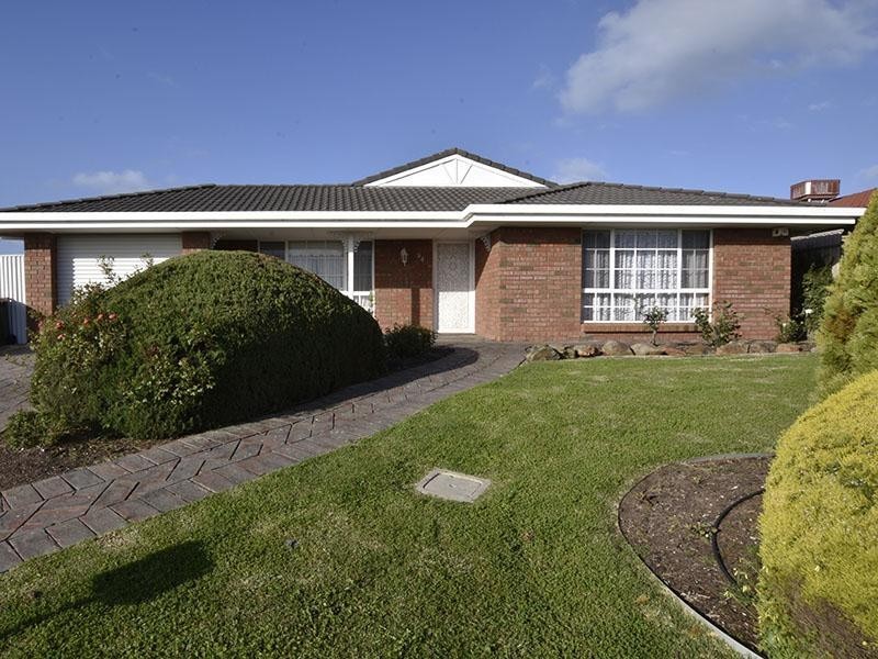 94 Mawson Circuit, Woodcroft SA 5162