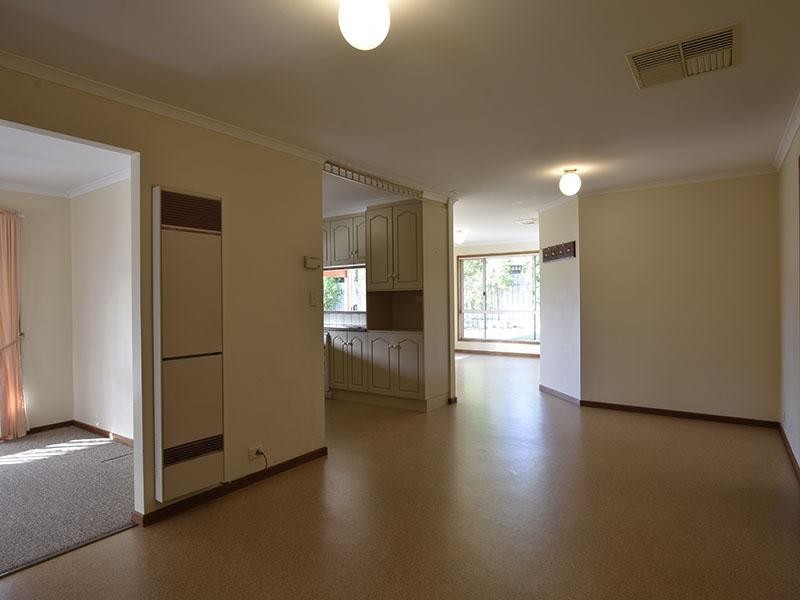 94 Mawson Circuit, Woodcroft SA 5162