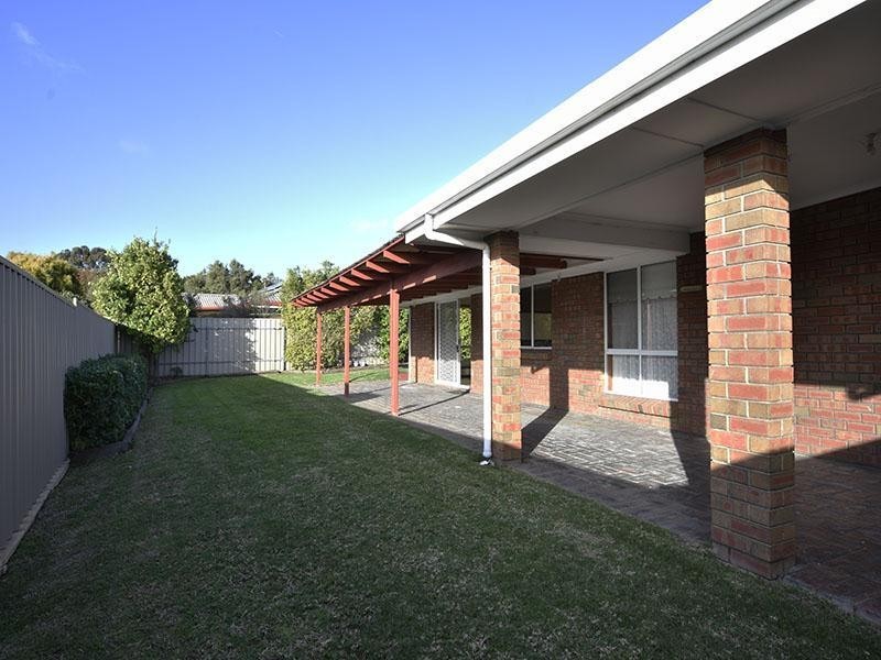 94 Mawson Circuit, Woodcroft SA 5162