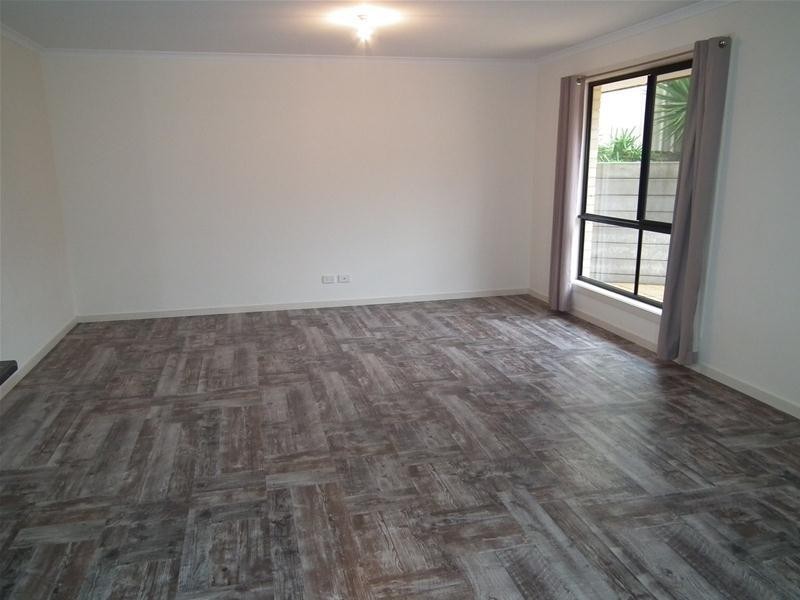 70 Kenihans Road, Happy Valley SA 5159