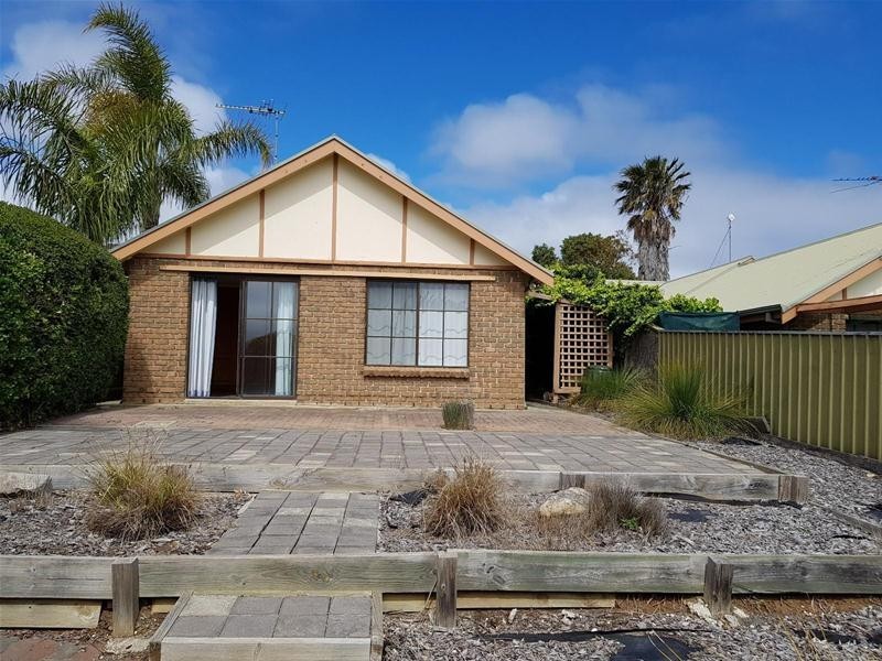 18B Moor Crescent, Hallett Cove SA 5158