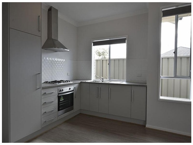 1 Sky Street, Woodcroft SA 5162