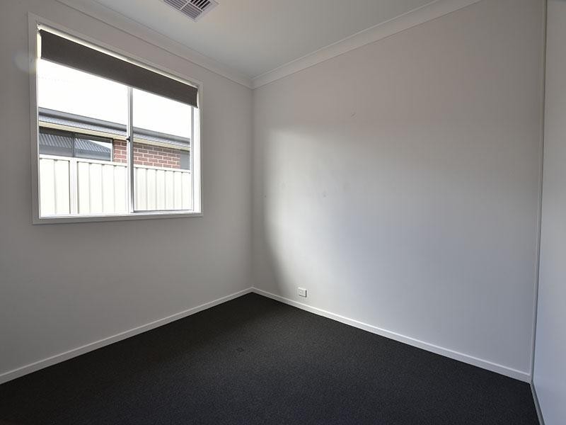 1 Sky Street, Woodcroft SA 5162