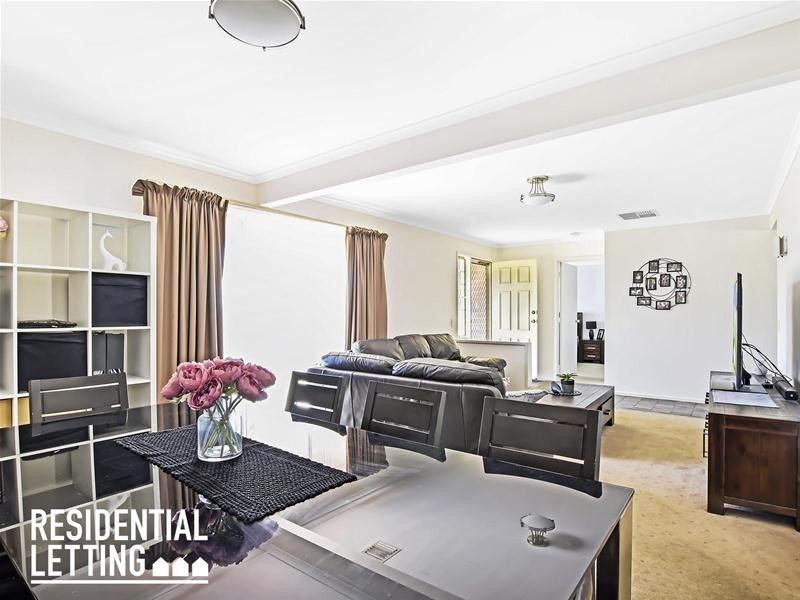 24 Madigan Crescent, Woodcroft SA 5162