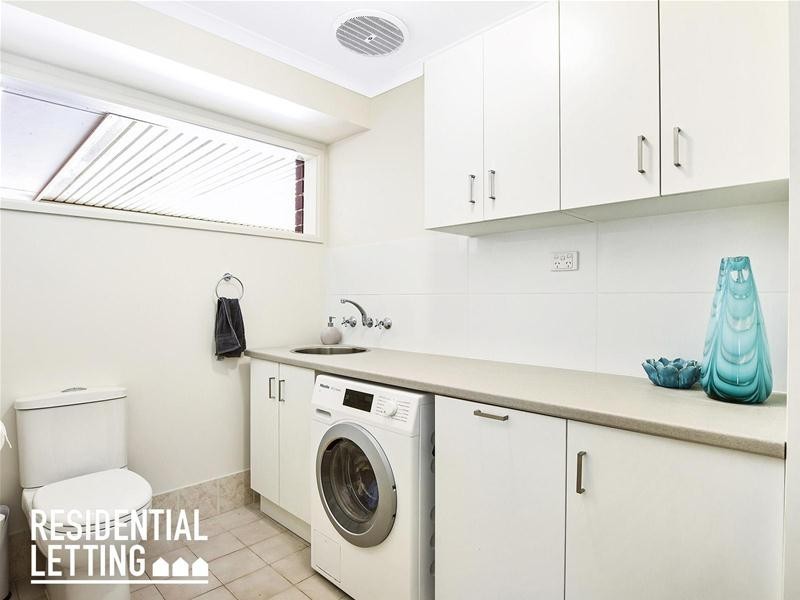 24 Madigan Crescent, Woodcroft SA 5162