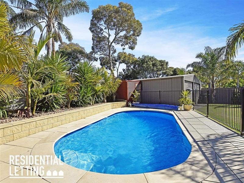 24 Madigan Crescent, Woodcroft SA 5162