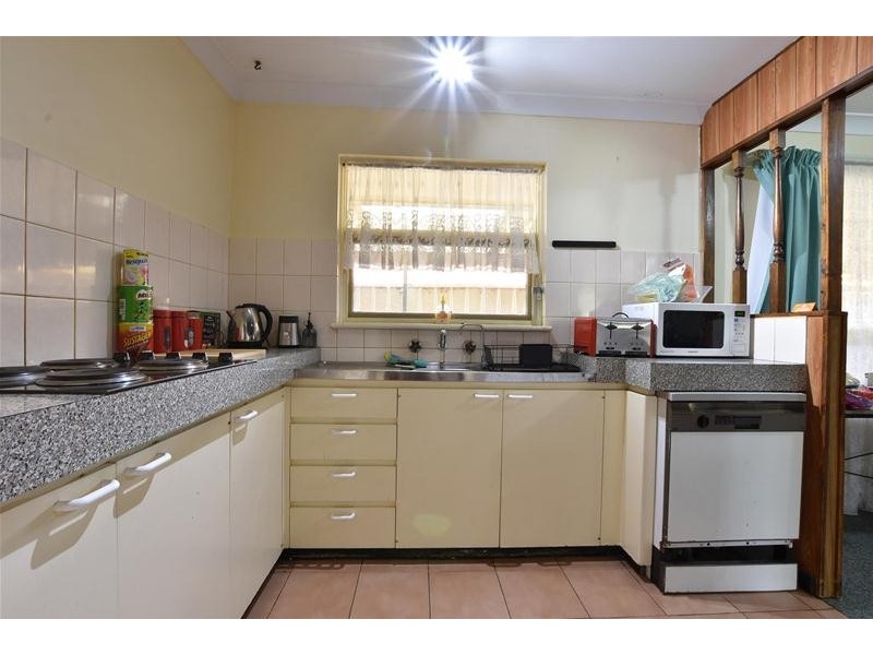 19 Nicolle Drive, Morphett Vale SA 5162