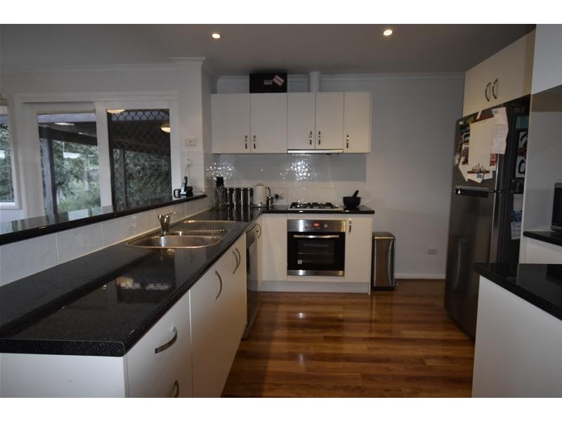 15 Galatea Street, Hallett Cove SA 5158