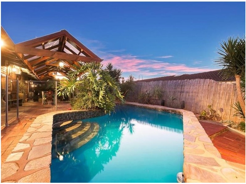 17 Trinidad Way, Happy Valley SA 5159