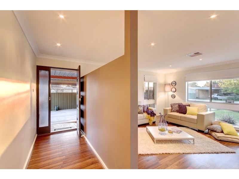 9 Garema Drive, Morphett Vale SA 5162