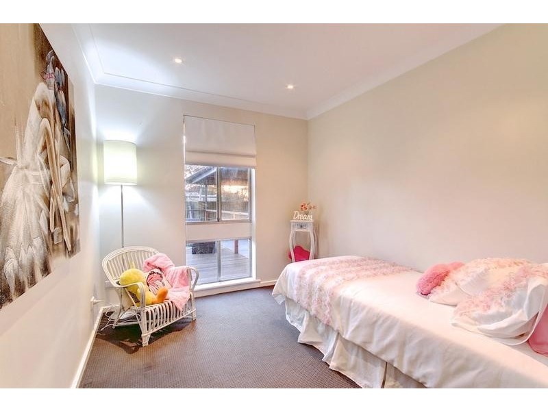 9 Garema Drive, Morphett Vale SA 5162