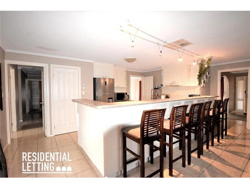 16 Hazeltine Drive, Seaford Rise SA 5169