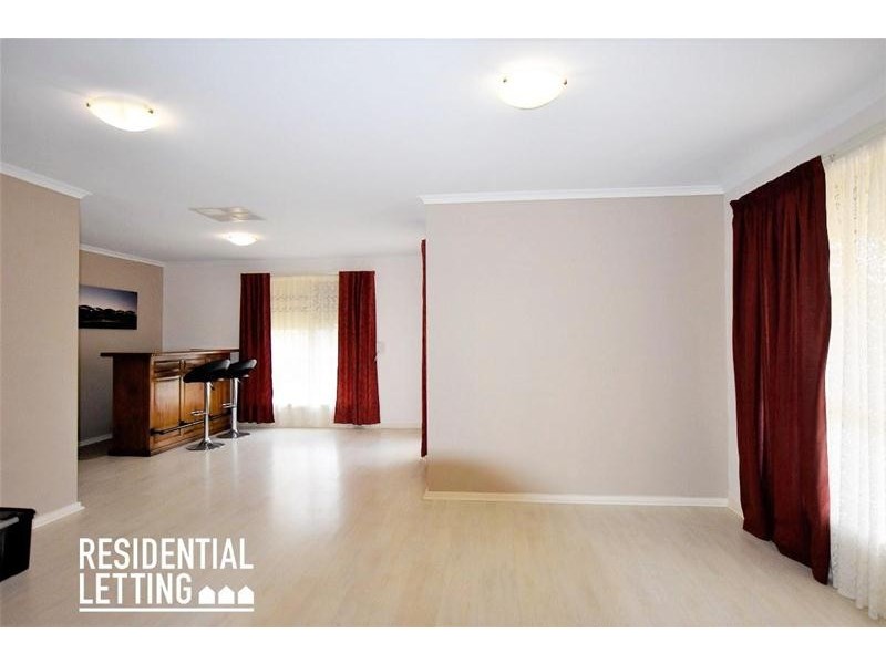 16 Hazeltine Drive, Seaford Rise SA 5169