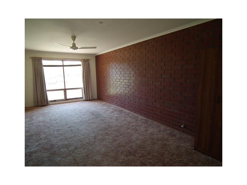 2/1 Douglas Avenue, Reynella SA 5161