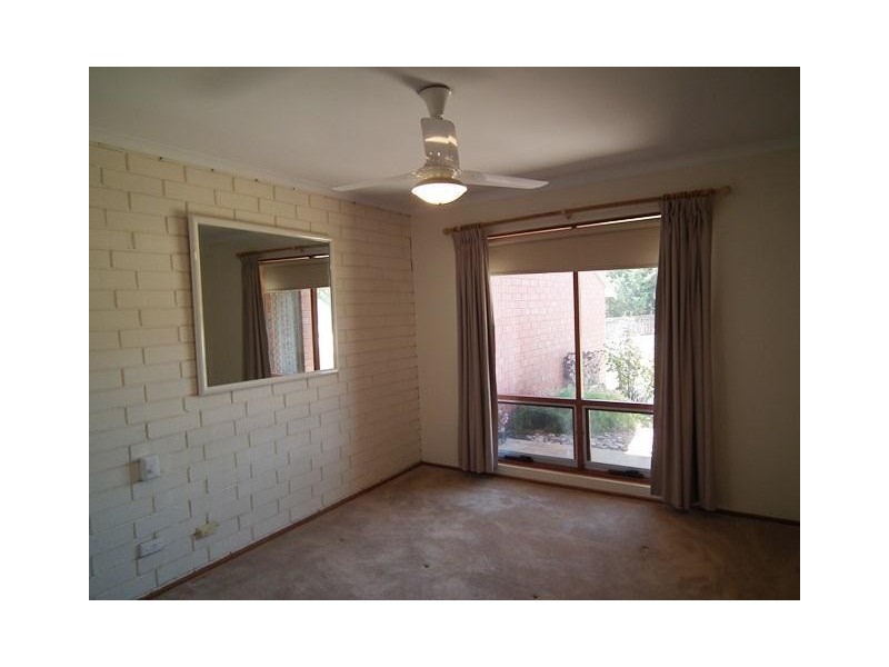 2/1 Douglas Avenue, Reynella SA 5161