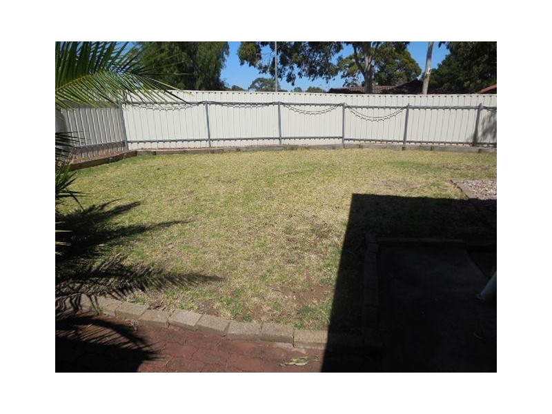 7 Liza Road, Happy Valley SA 5159