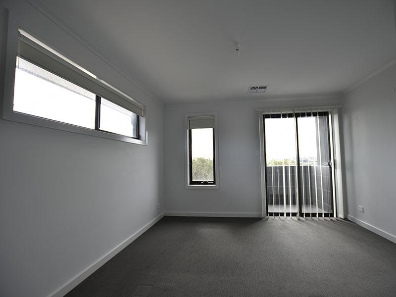 1/2 Geraldton Street, Port Noarlunga South SA 5167