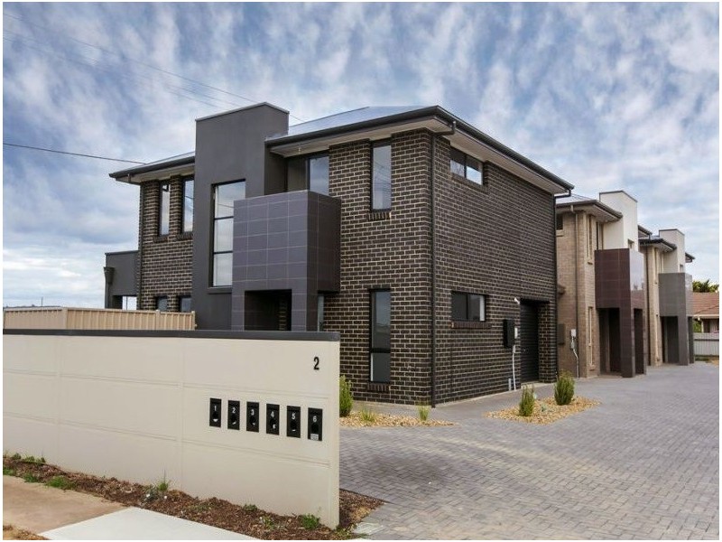 1/2 Geraldton Street, Port Noarlunga South SA 5167