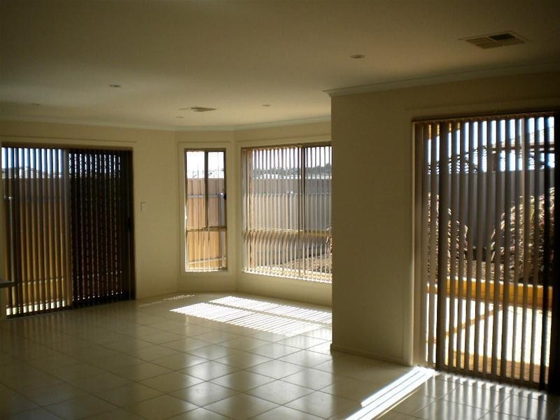 5 Parri Link, Noarlunga Downs SA 5168