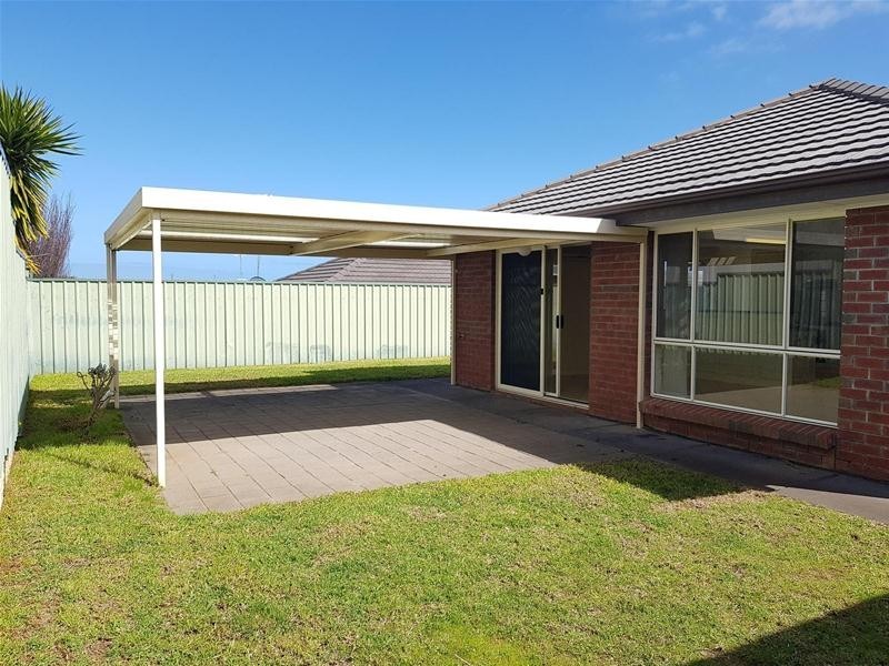 30 Elizabeth Crescent, Hallett Cove SA 5158