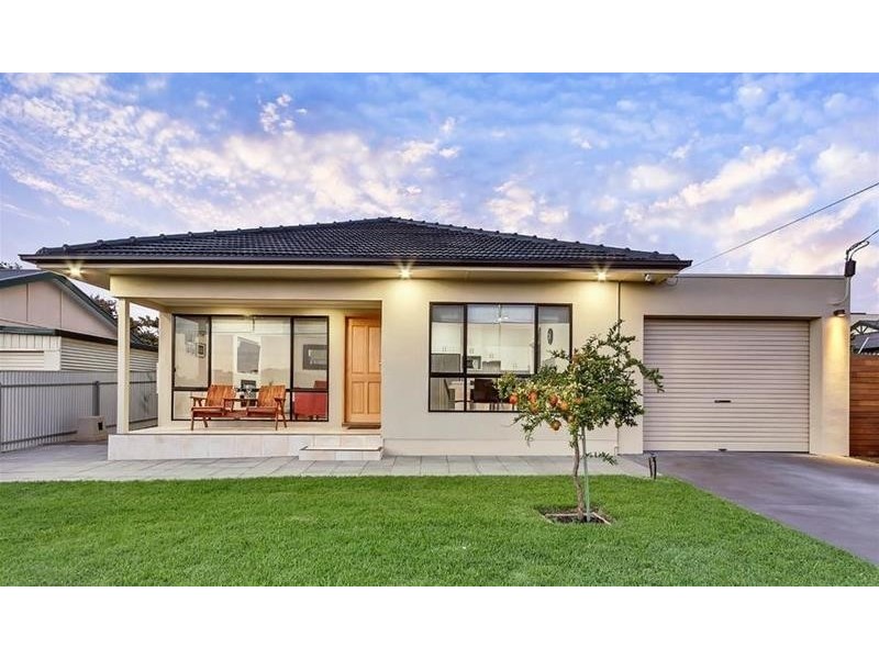 13 Deemster Avenue, Christies Beach SA 5165