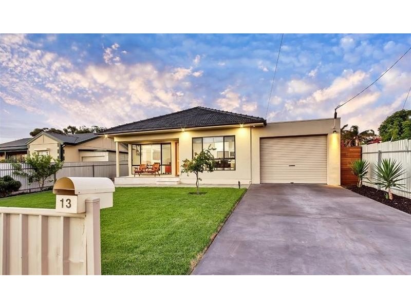 13 Deemster Avenue, Christies Beach SA 5165
