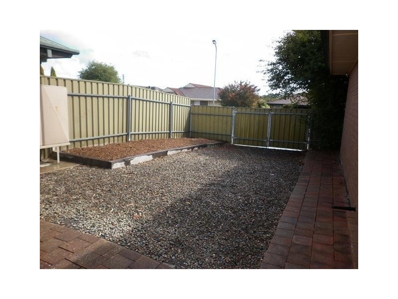 12 Barossa Way, Woodcroft SA 5162