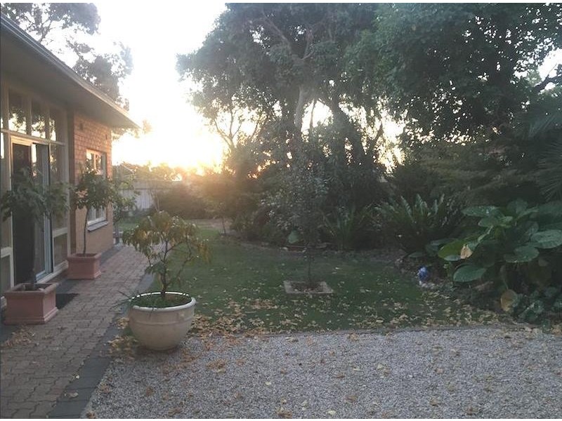 30 Eden Avenue, Bellevue Heights SA 5050