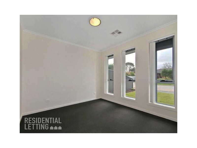 8 Desoto Drive, Port Willunga SA 5173