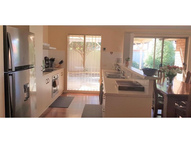 18 Scarborough Way, Mount Barker SA 5251