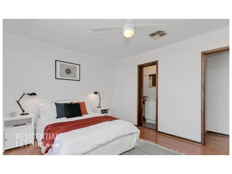 19 Shamrock Road, Hallett Cove SA 5158