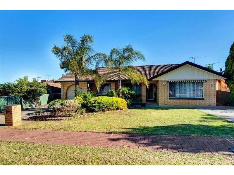 16 Brenda Avenue, Morphett Vale SA 5162
