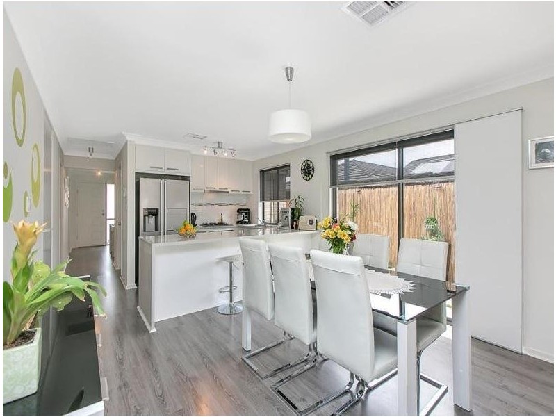 78 Dalkeith Road, Seaford Rise SA 5169