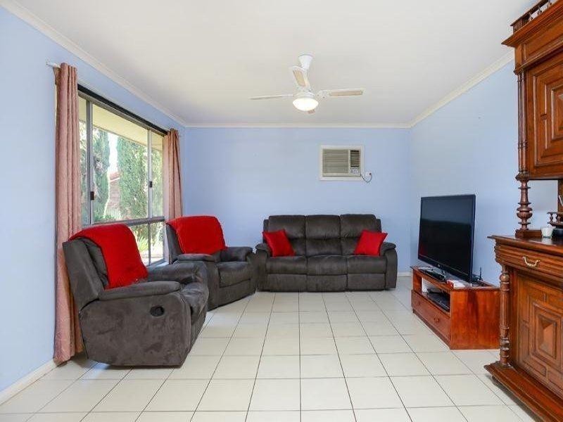 3 Bonnie Court, Christie Downs SA 5164