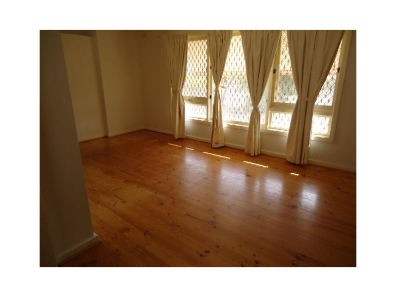 38 Alexander Crescent, Christie Downs SA 5164