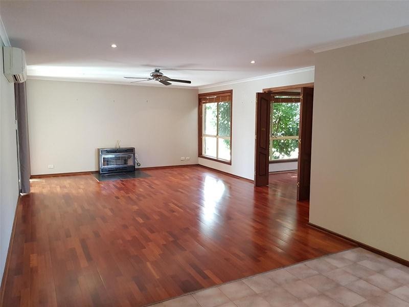 33 Wootoona Avenue, Christies Beach SA 5165