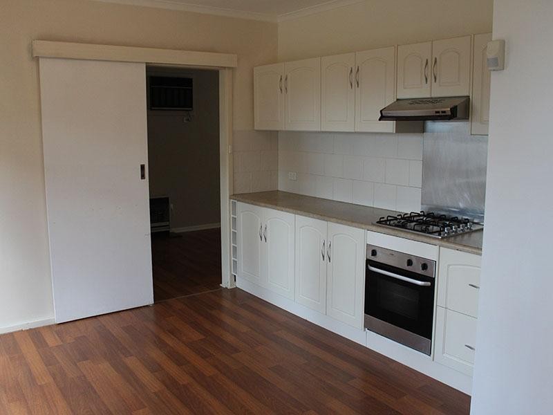 61 Black Road, Flagstaff Hill SA 5159