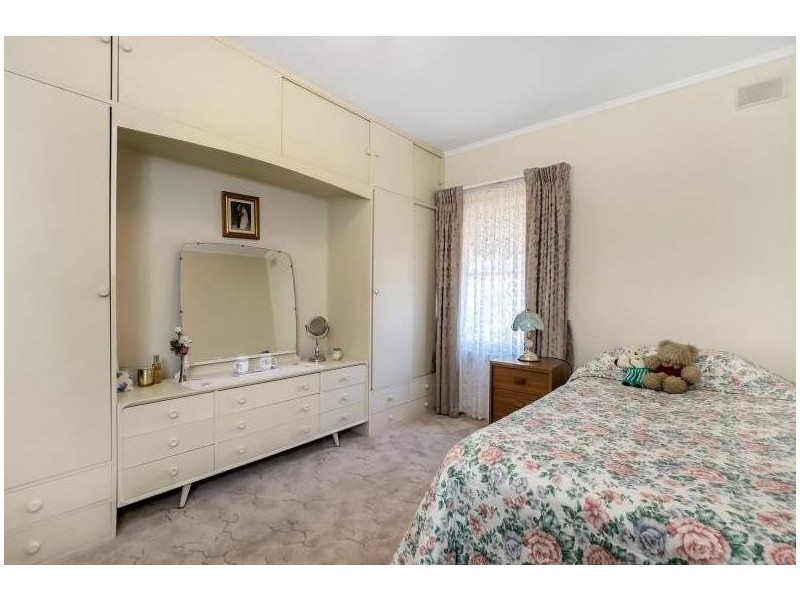 6 Bagshaw Road, Christies Beach SA 5165