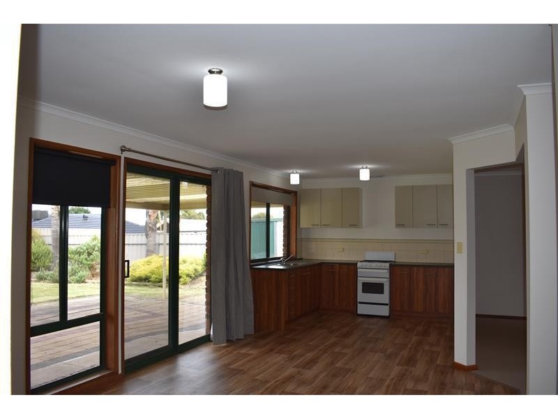 81 Mawson Circuit, Woodcroft SA 5162