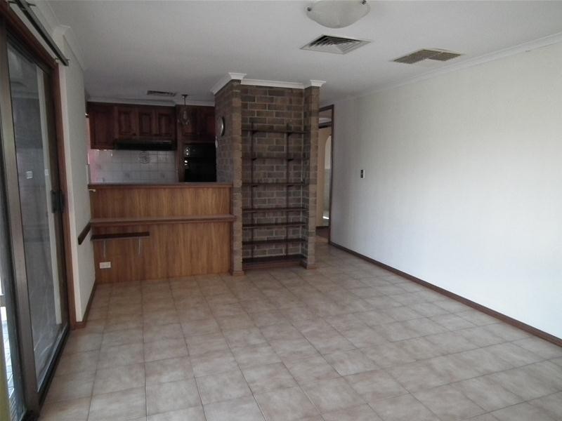 216 Perry Barr Road, Hallett Cove SA 5158