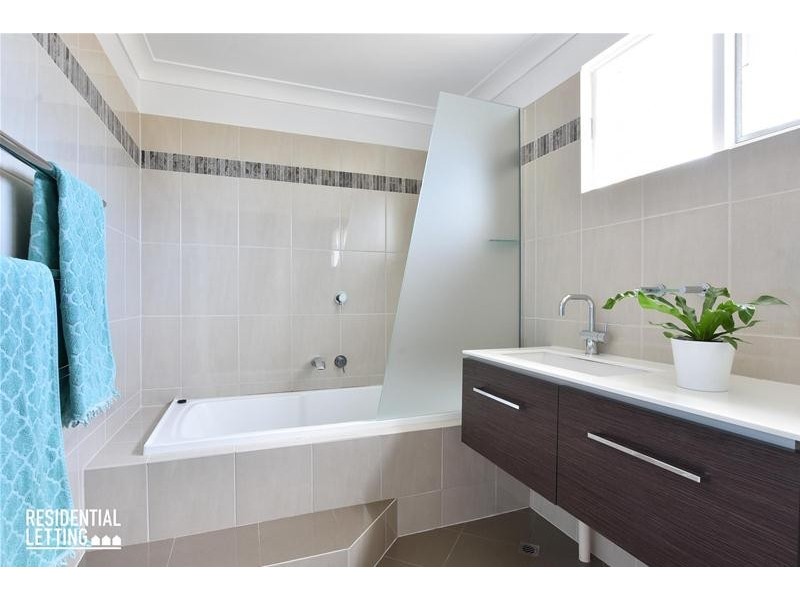 15 Glenloth Drive, Happy Valley SA 5159