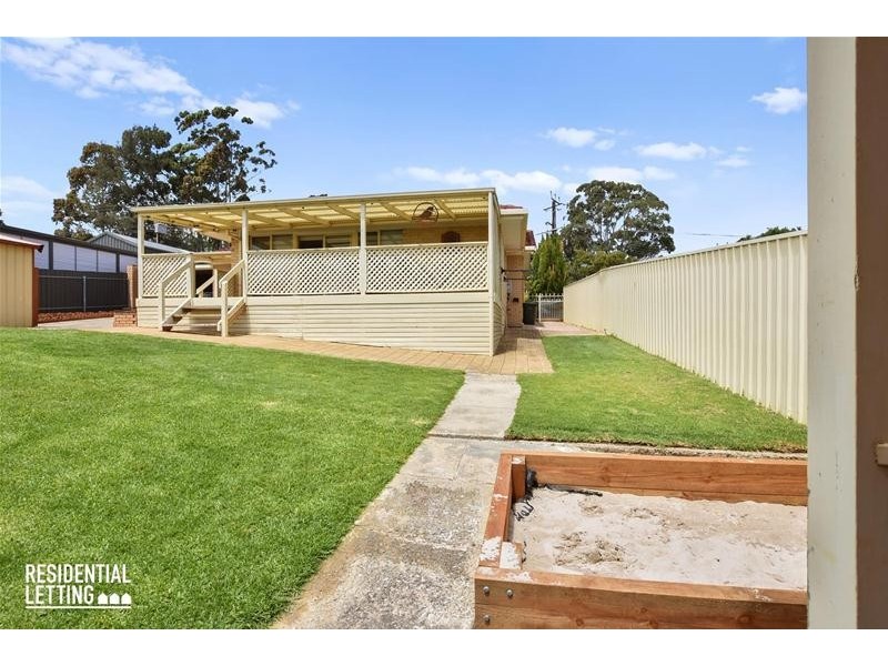 15 Glenloth Drive, Happy Valley SA 5159