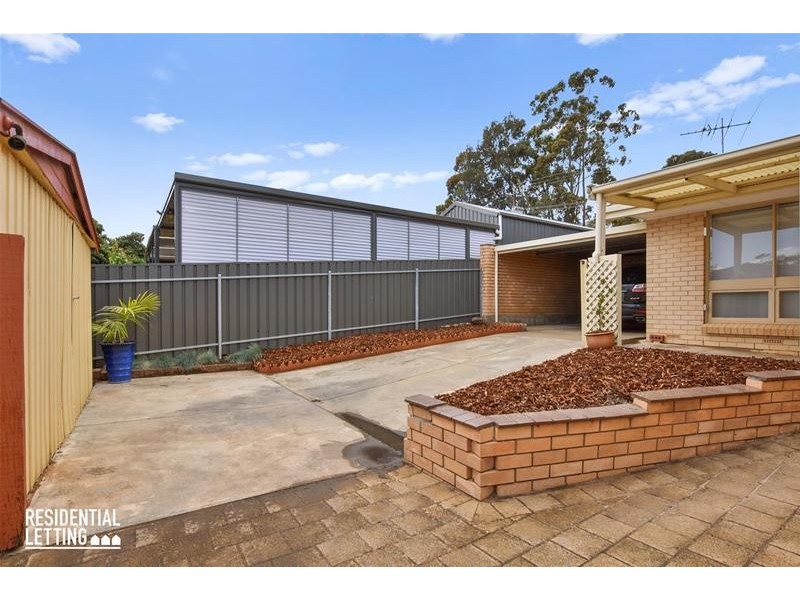 15 Glenloth Drive, Happy Valley SA 5159