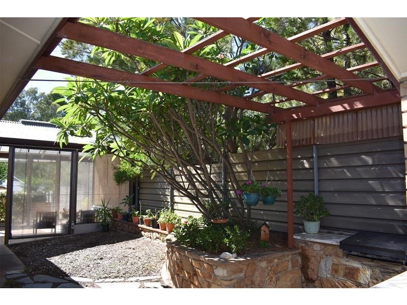 11 Bellevue Drive, Bellevue Heights SA 5050