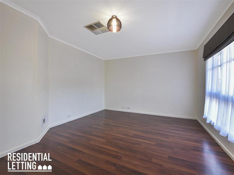 1 Excelsior Grove, Woodcroft SA 5162